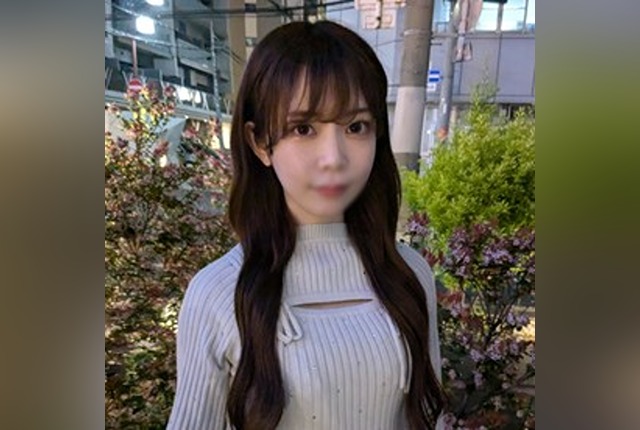 4687600